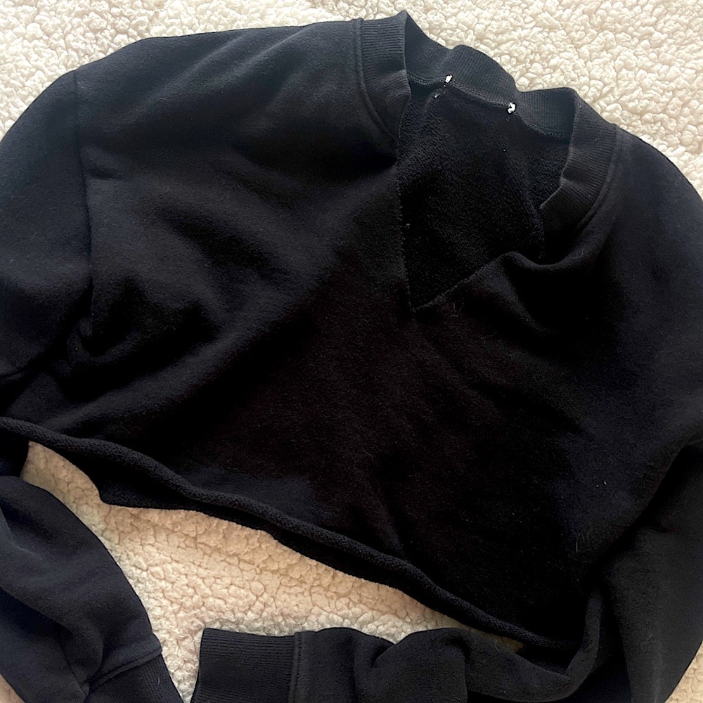 Black Cropped Sweater